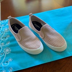 Women’s Sperry memory foam Tennies